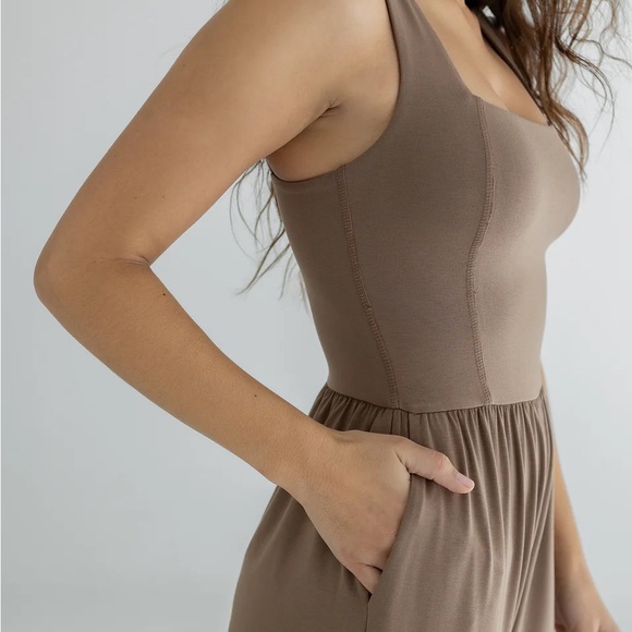 Imbodhi Mari Jumpsuit in Taupe size M - Picture 2 of 7